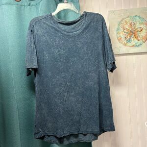 lululemon athletica Short Sleeve T-Shirt Blue Tie Dye Size XXL